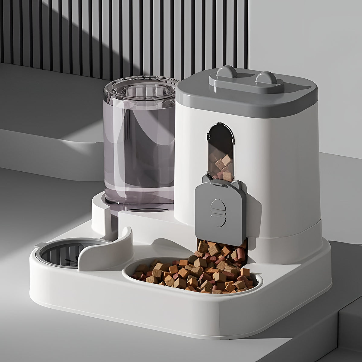 Distributeur d’eau et de croquettes gris