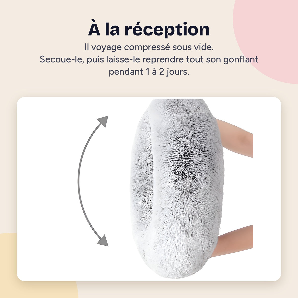 Panier rond en peluche à la réception, à secouer